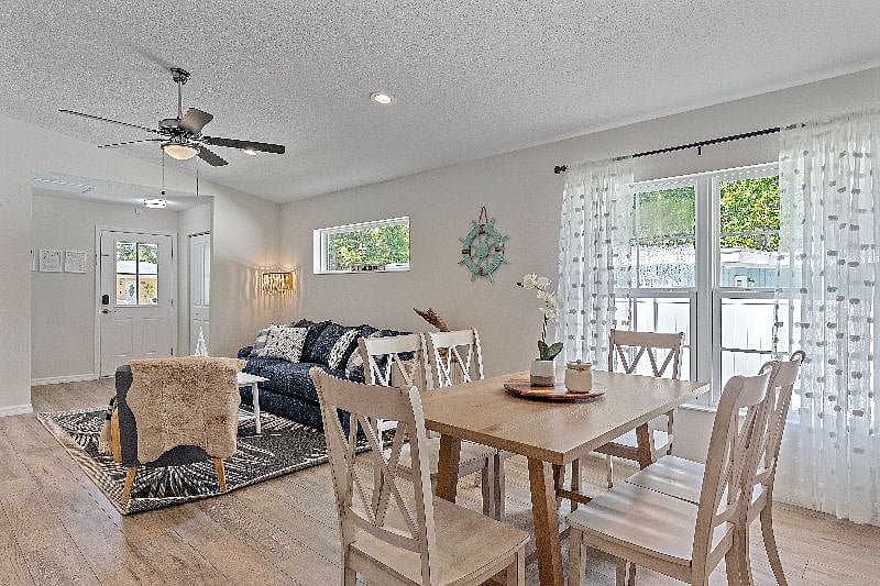 Furnished Finder property 422492_1 photo 17