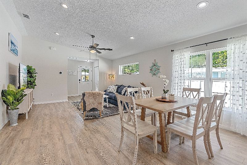 Furnished Finder property 422492_1 photo 18
