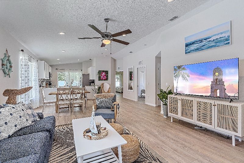 Furnished Finder property 422492_1 photo 28
