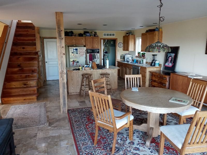 Furnished Finder property 422511_1 photo 8