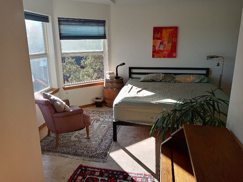 Furnished Finder property 422511_1 photo 9