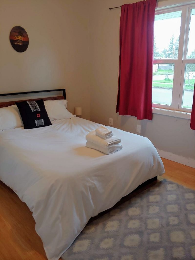 Furnished Finder property 422533_1 photo 4