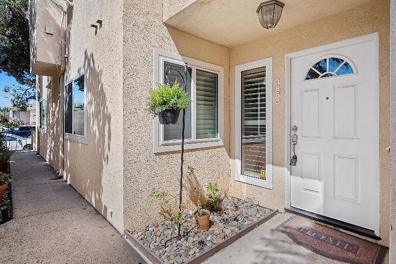 Furnished Finder property 422558_1 photo 4