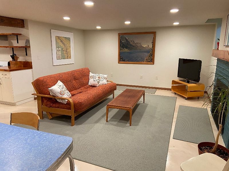 Furnished Finder property 422588_1 photo 3