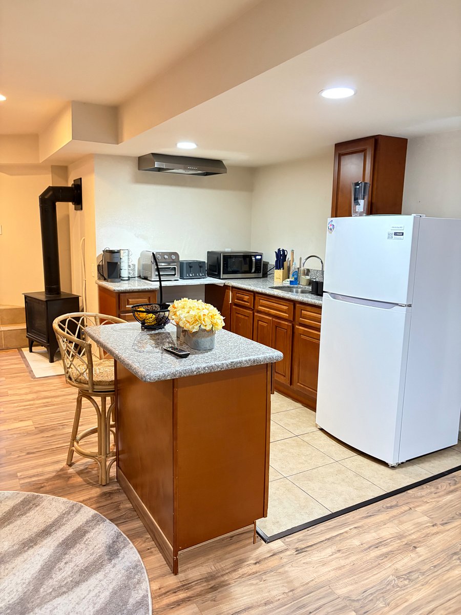 Furnished Finder property 422589_1 photo 7