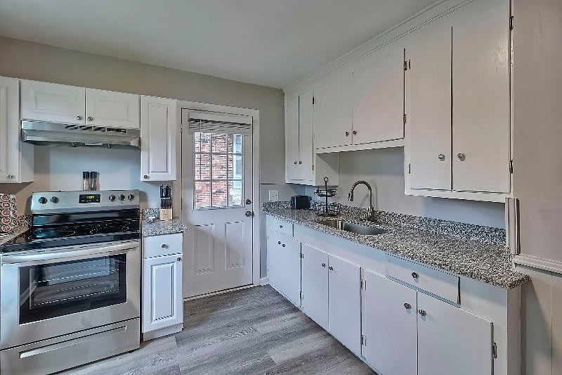 Furnished Finder property 422591_1 photo 8