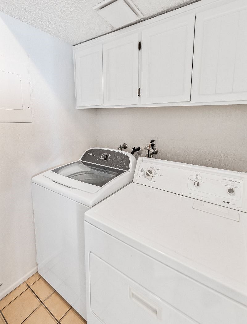 Furnished Finder property 422613_1 photo 17