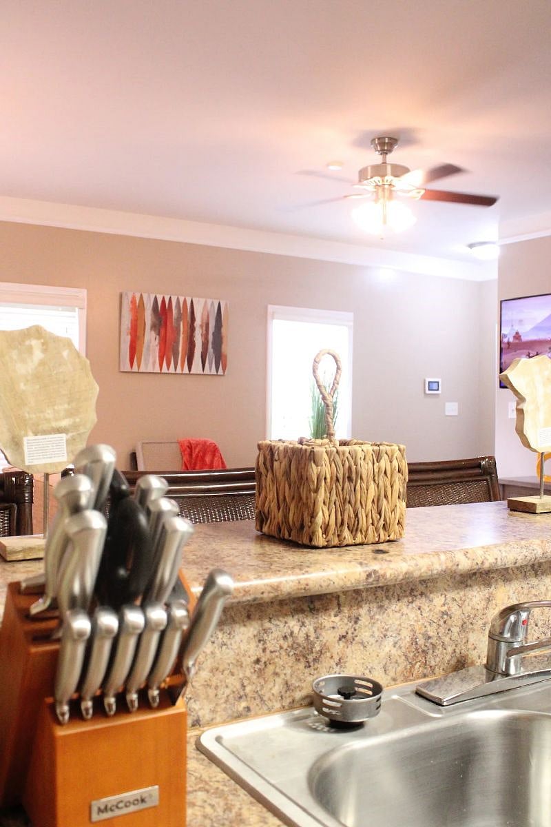 Furnished Finder property 422619_1 photo 5