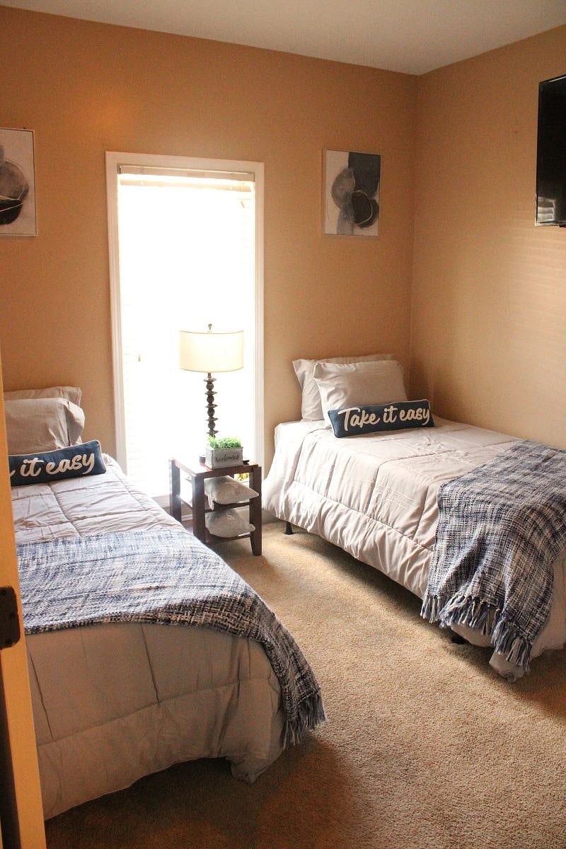 Furnished Finder property 422619_1 photo 12