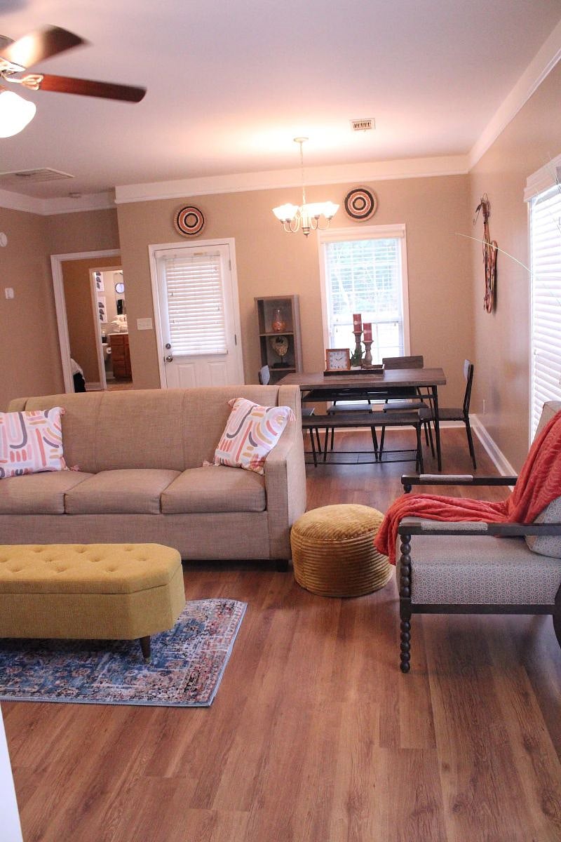 Furnished Finder property 422619_1 photo 4