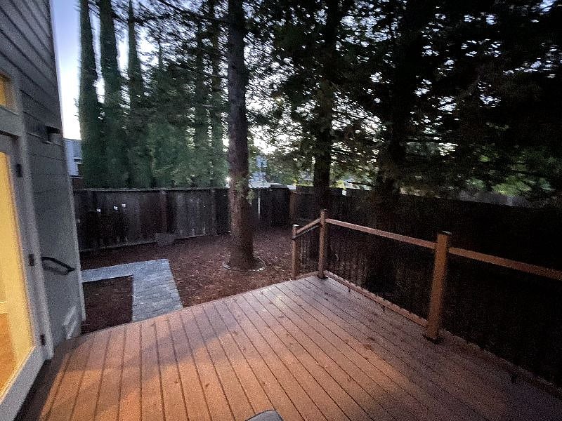Furnished Finder property 422622_1 photo 26