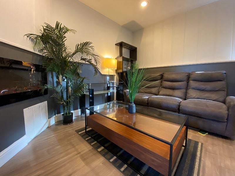 Furnished Finder property 422632_1 photo 6