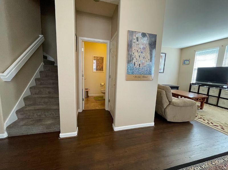 Furnished Finder property 422635_1 photo 10