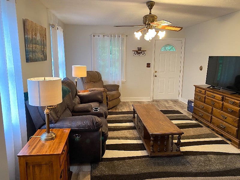 Furnished Finder property 422646_1 photo 3