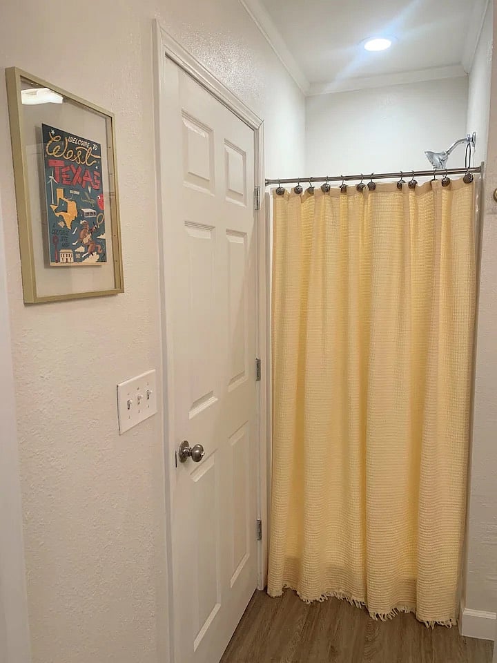 Furnished Finder property 422648_1 photo 8