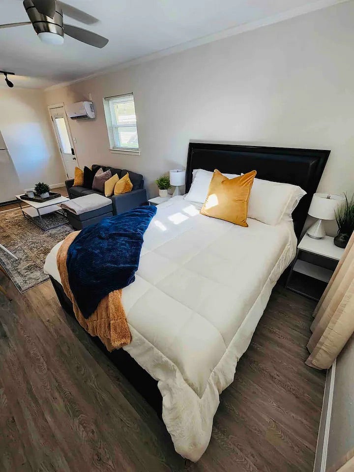 Furnished Finder property 422648_1 photo 2