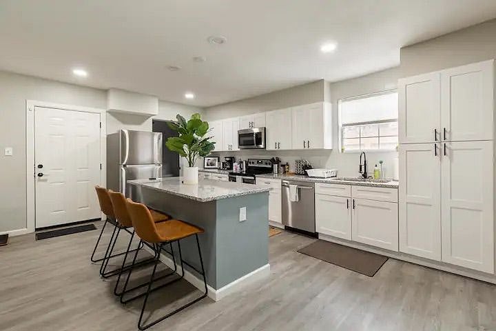 Furnished Finder property 422651_1 photo 6