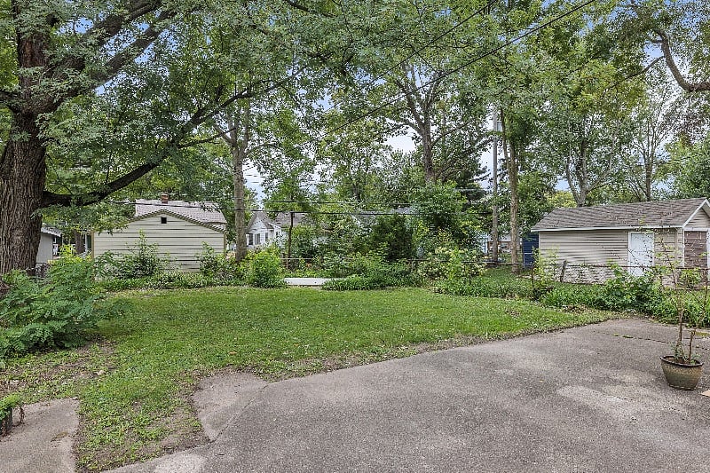Furnished Finder property 422669_1 photo 21