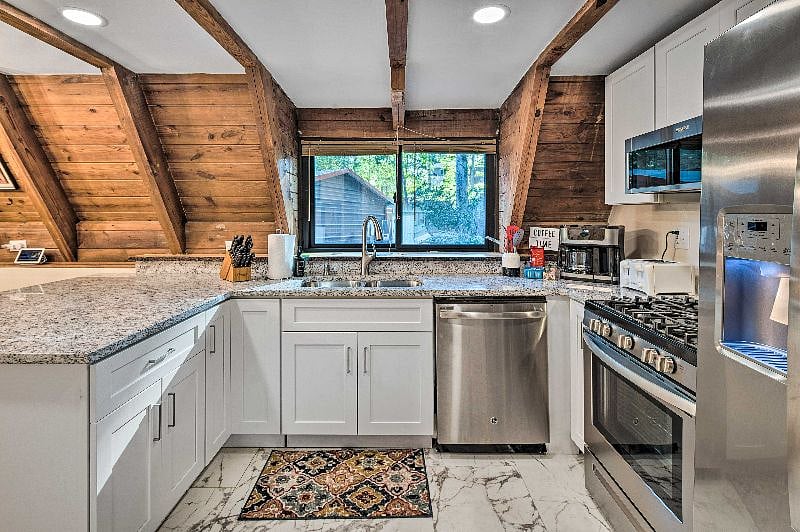 Furnished Finder property 422678_1 photo 14