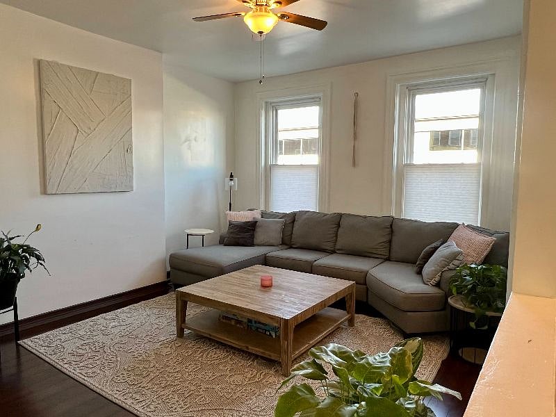 Furnished Finder property 422702_1 photo 4