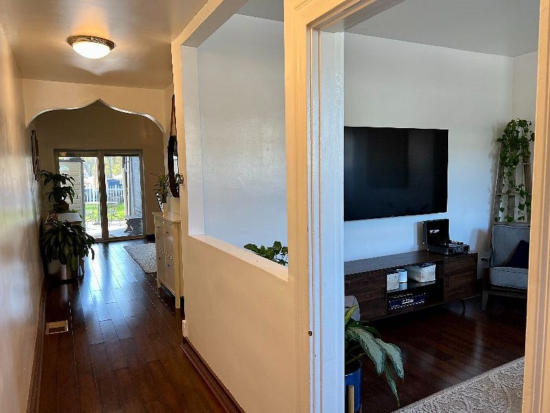 Furnished Finder property 422702_1 photo 6