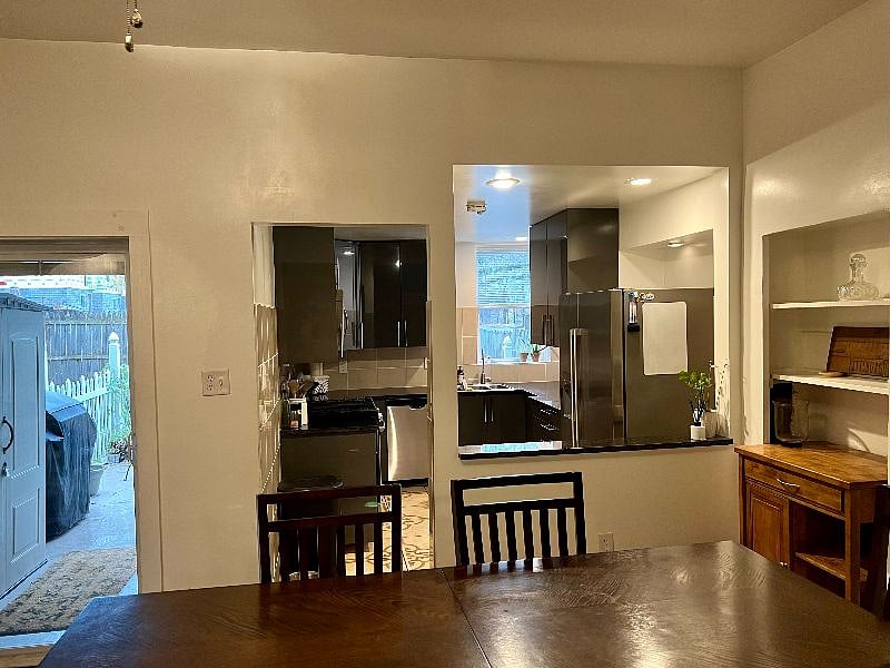 Furnished Finder property 422702_1 photo 12
