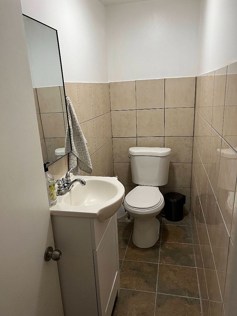 Furnished Finder property 422702_1 photo 11