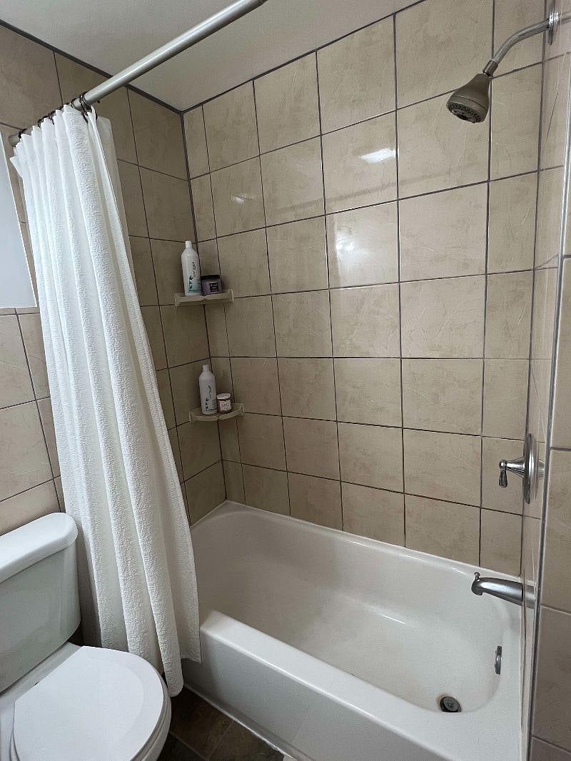 Furnished Finder property 422702_1 photo 21