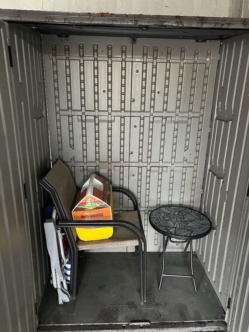 Outside storage shed for your use!