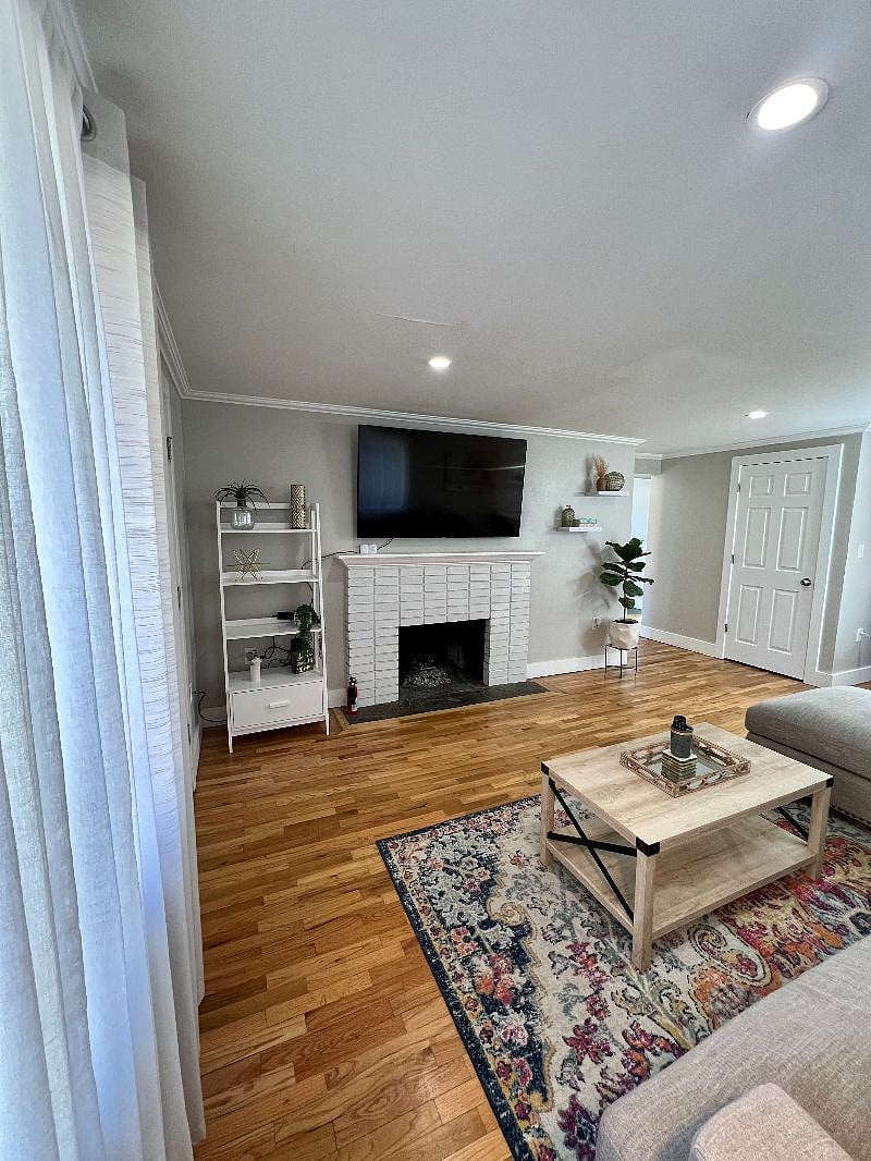 Furnished Finder property 422729_2 photo 8