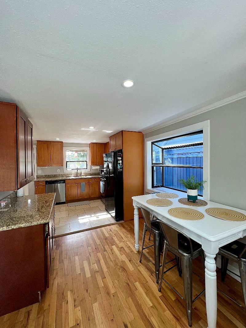 Living room and counter height kitchen table 