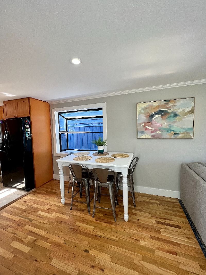 Counter height kitchen table that comfortably sits four people 