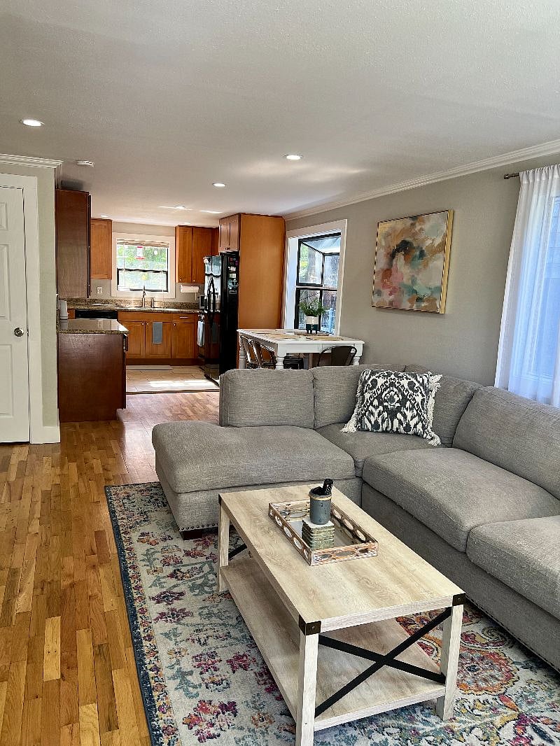 Furnished Finder property 422729_2 photo 29