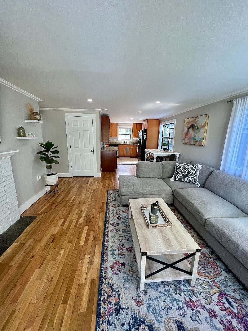 Furnished Finder property 422729_2 photo 28