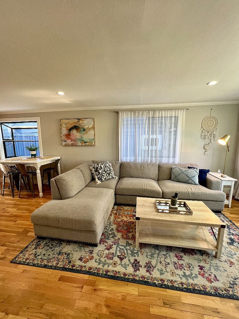 Furnished Finder property 422729_2 photo 27