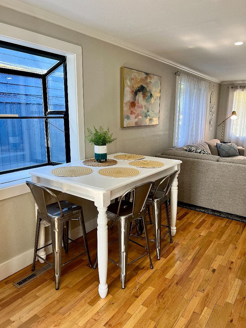 Furnished Finder property 422729_2 photo 31