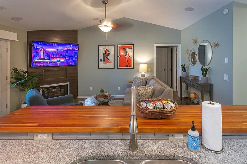 Furnished Finder property 422789_1 photo 13