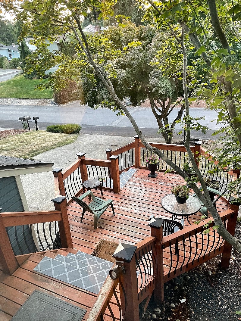 Front porch!