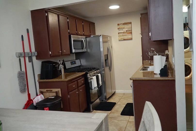 Furnished Finder property 422927_1 photo 5