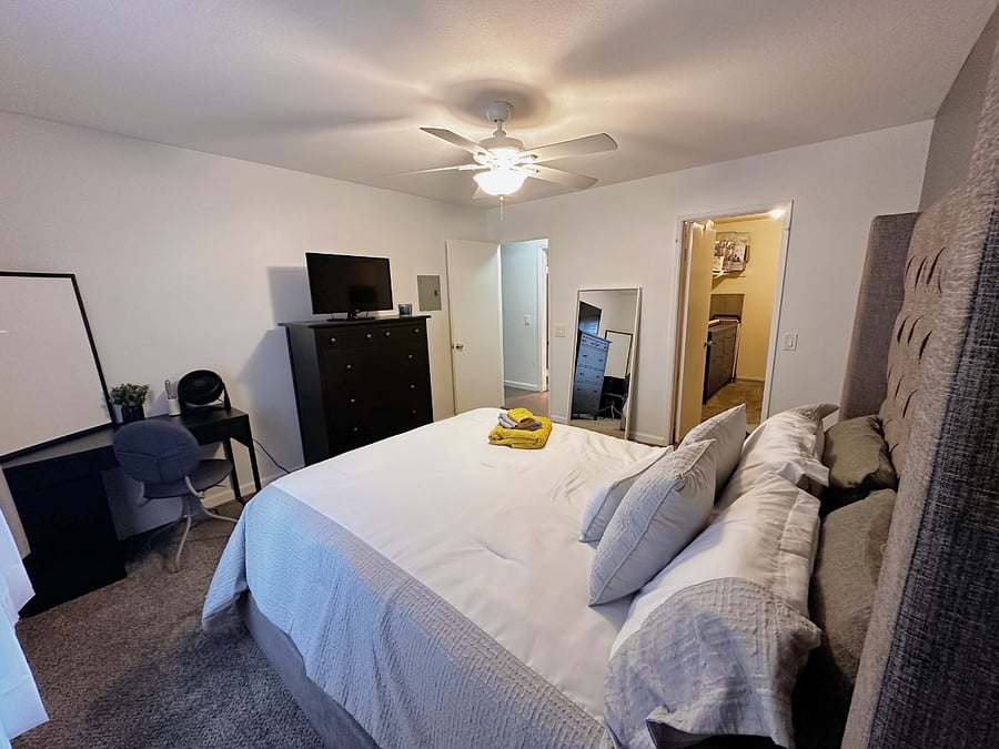 Furnished Finder property 422927_1 photo 10