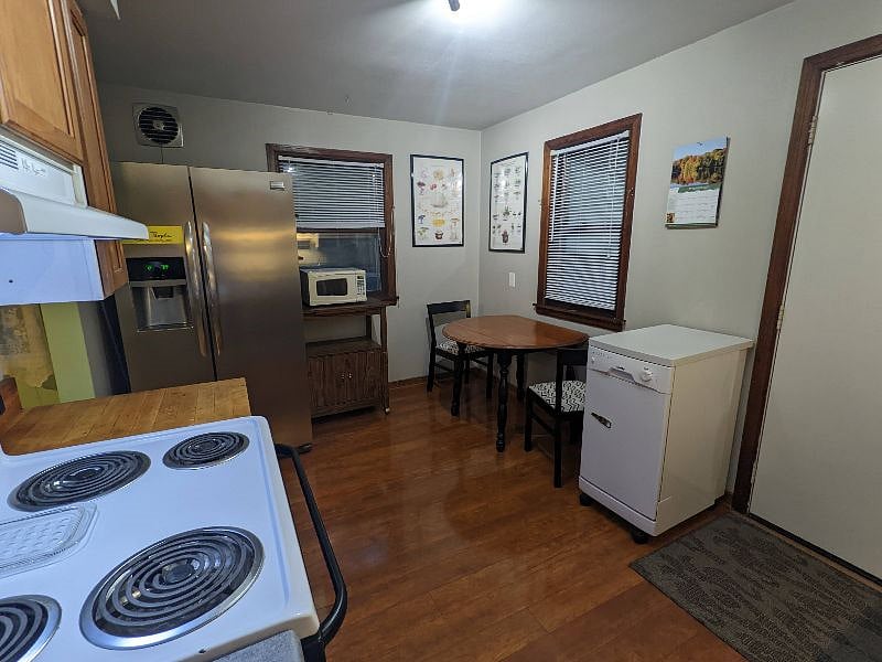 Furnished Finder property 422944_1 photo 5