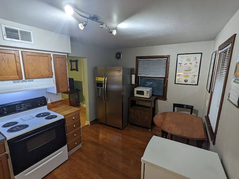 Furnished Finder property 422944_1 photo 7