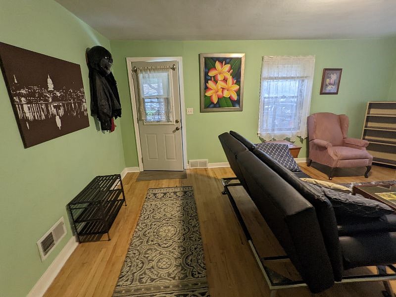 Furnished Finder property 422944_1 photo 12