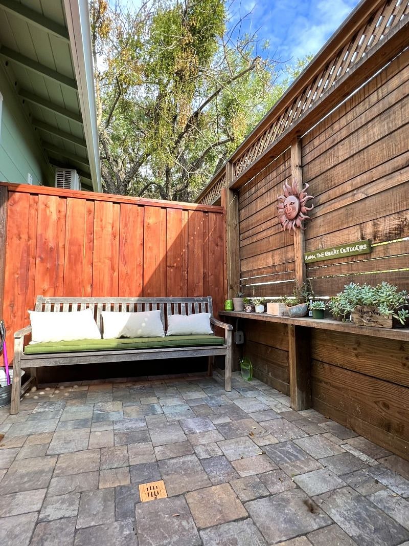 Furnished Finder property 422980_1 photo 12