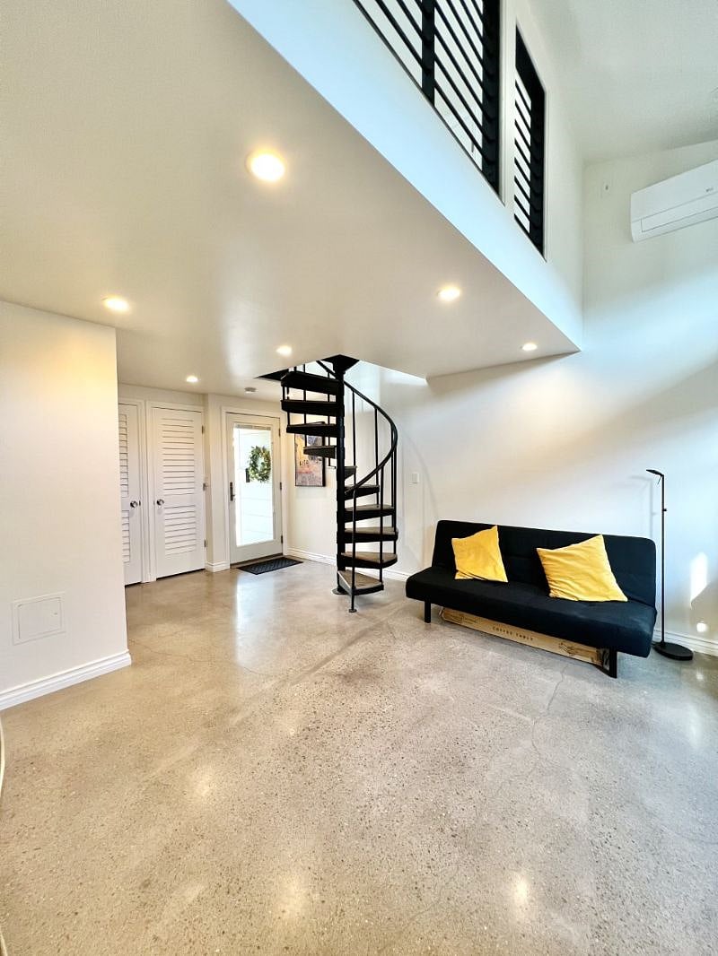 Furnished Finder property 422980_1 photo 9