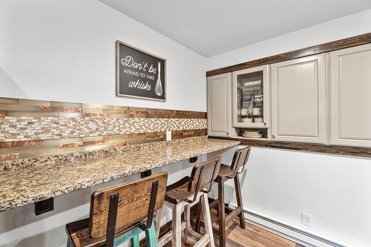 Furnished Finder property 422996_1 photo 11