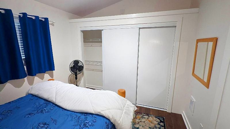 I mean HUGE closet, across the entire wall!