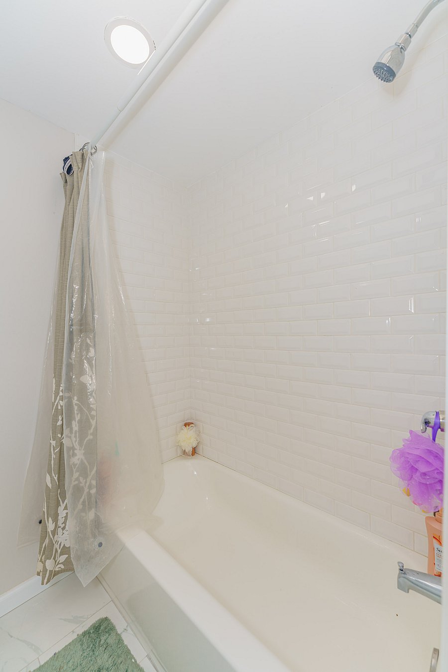 Furnished Finder property 423040_6 photo 8