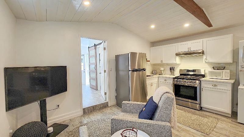 Furnished Finder property 423045_1 photo 11