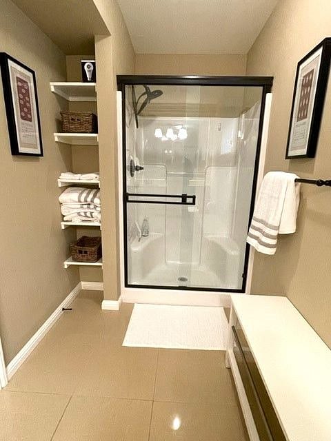 Large Double Shower with Seating